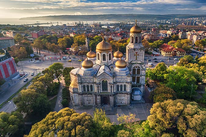 Bulgaria - Pros