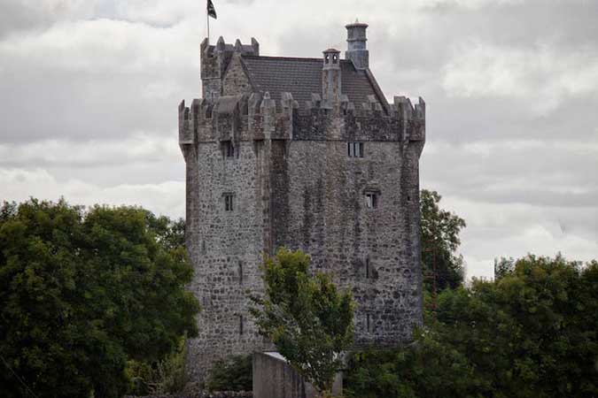 Ireland's Kingly Abode