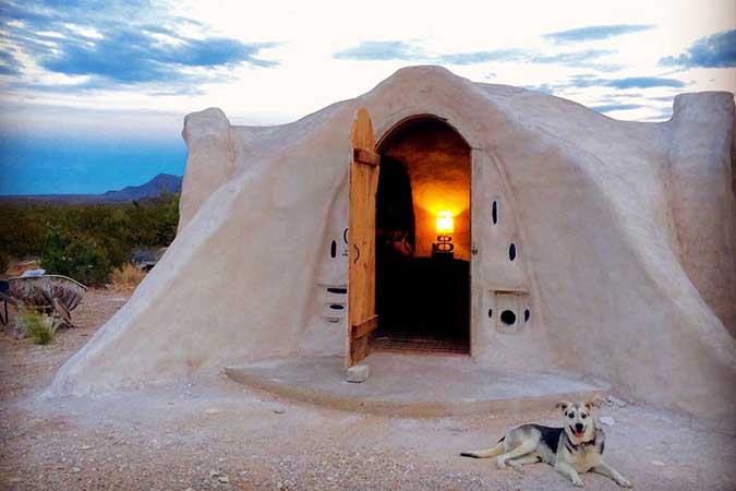 Texas's Off-Grid Adobe Dome