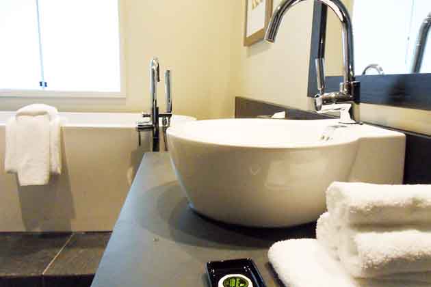 Bathroom Counter